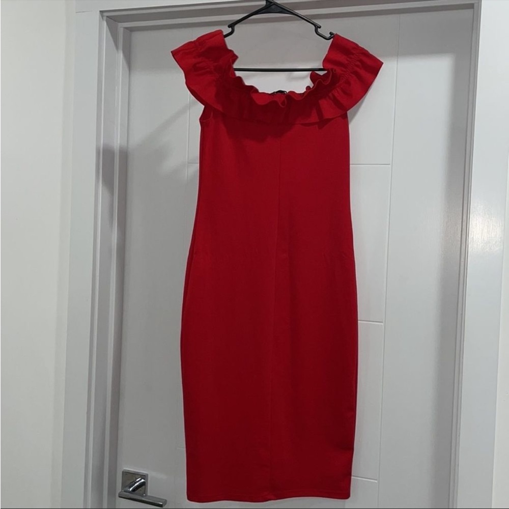Off-Shoulder Ruffle Bodycon Dress in Red - Picture 3 of 5